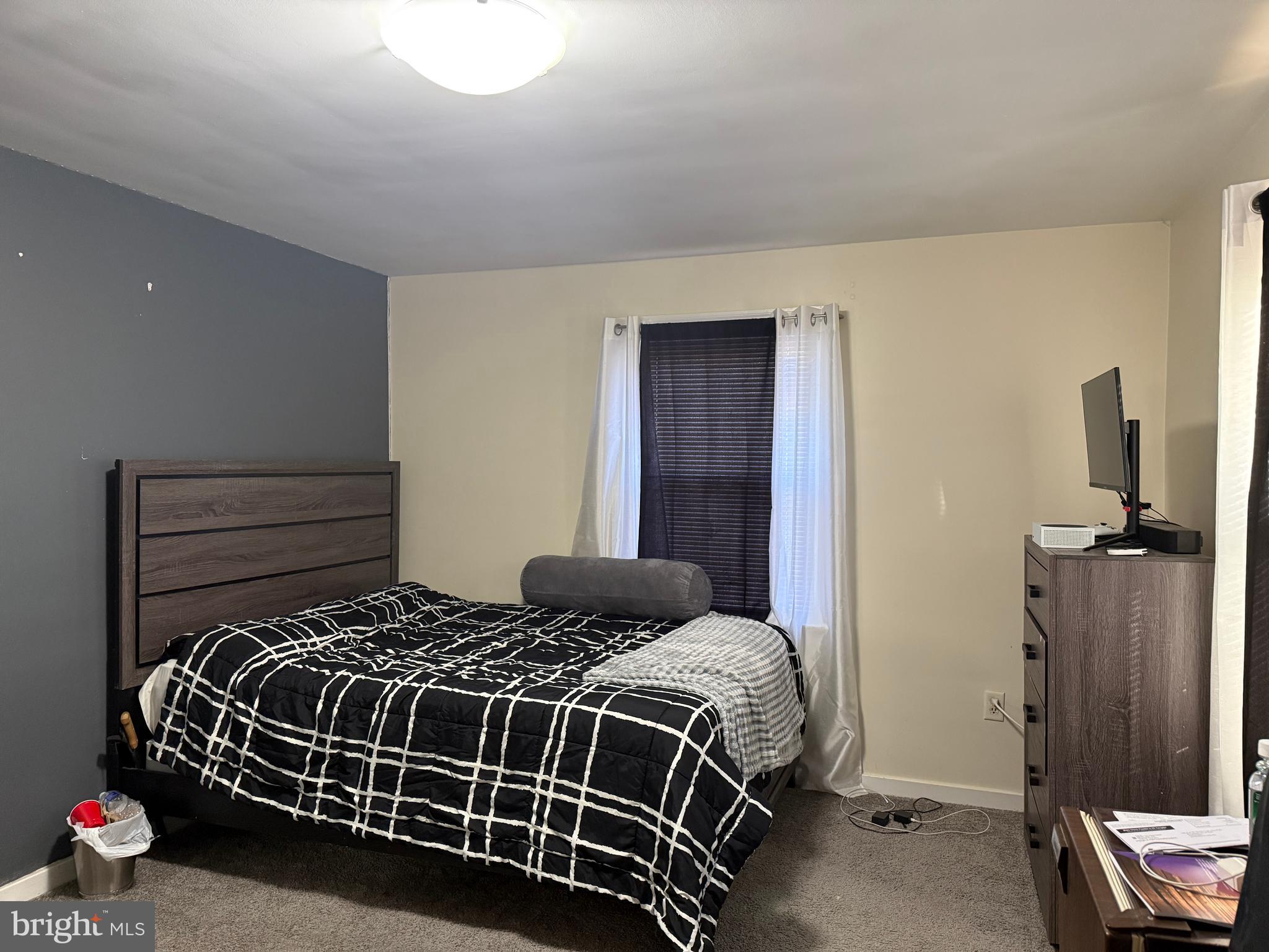 685 Colonial Avenue York, PA 17403 - Photo 26 of 45 a bedroom with a bed and a window