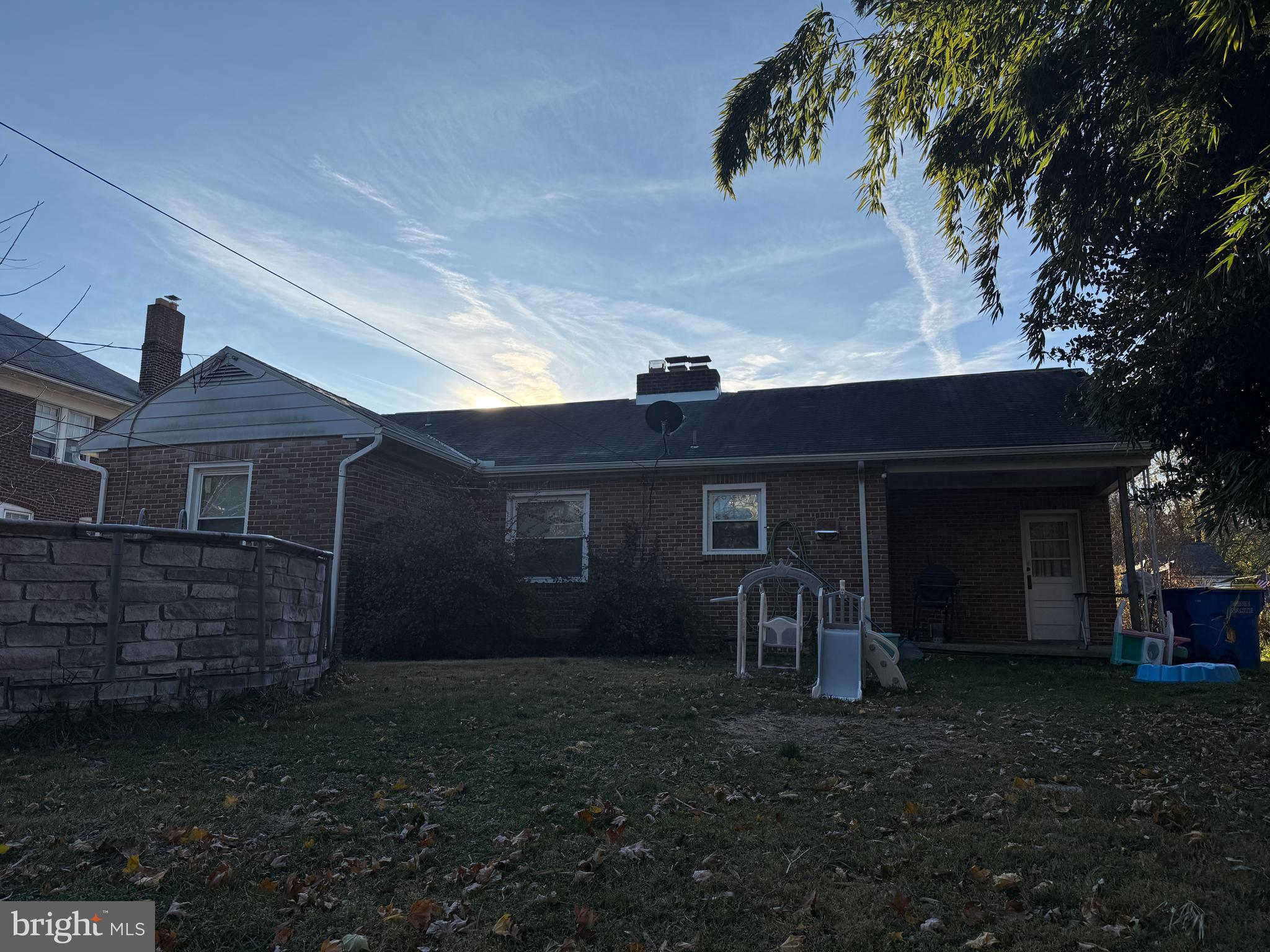 685 Colonial Avenue York, PA 17403 - Photo 40 of 45 a front view of a house with garden
