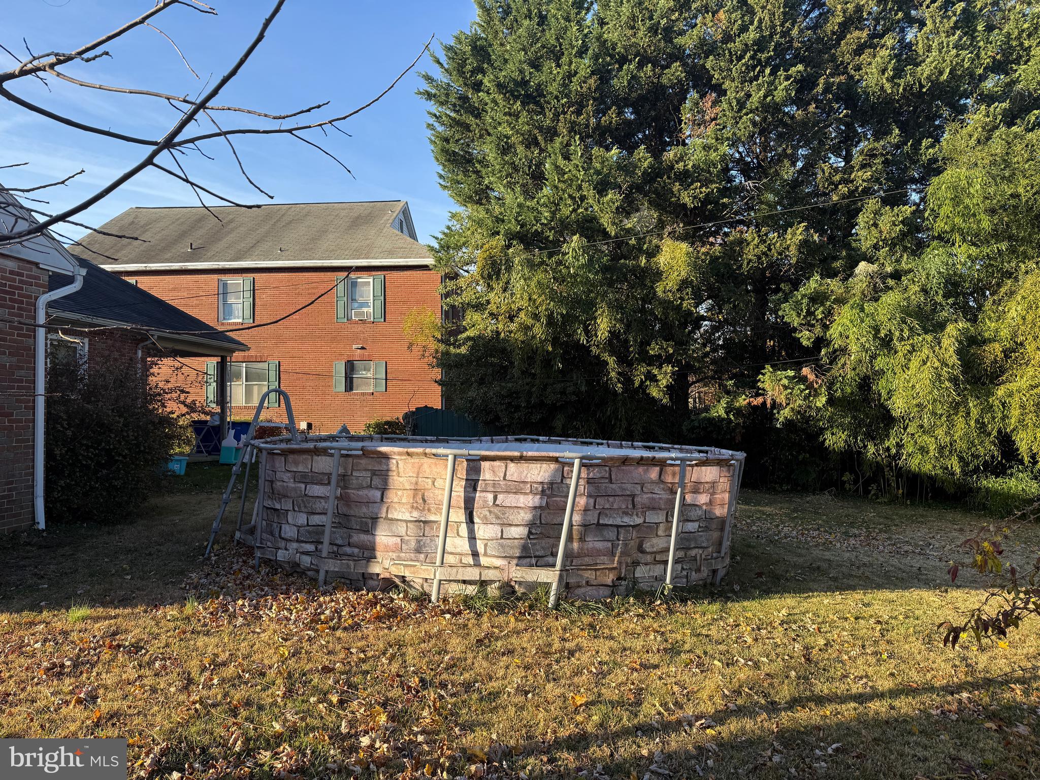 685 Colonial Avenue York, PA 17403 - Photo 44 of 45 a backyard of a house with lots of green space