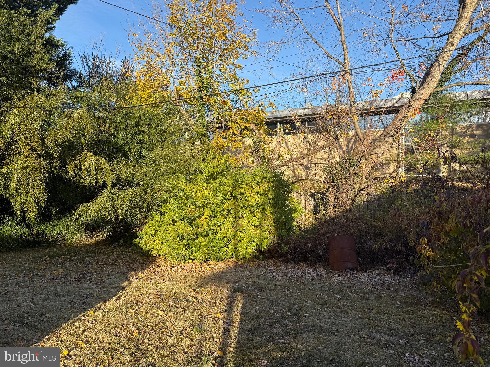 685 Colonial Avenue York, PA 17403 - Photo 45 of 45 a view of a pathway of a yard
