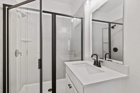 $2,599 | 240 Harbors Lane, Leander, TX 78641