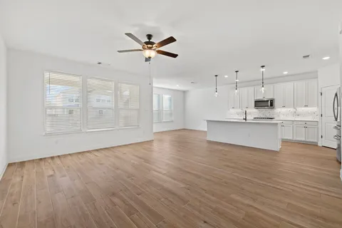 $2,599 | 240 Harbors Lane, Leander, TX 78641