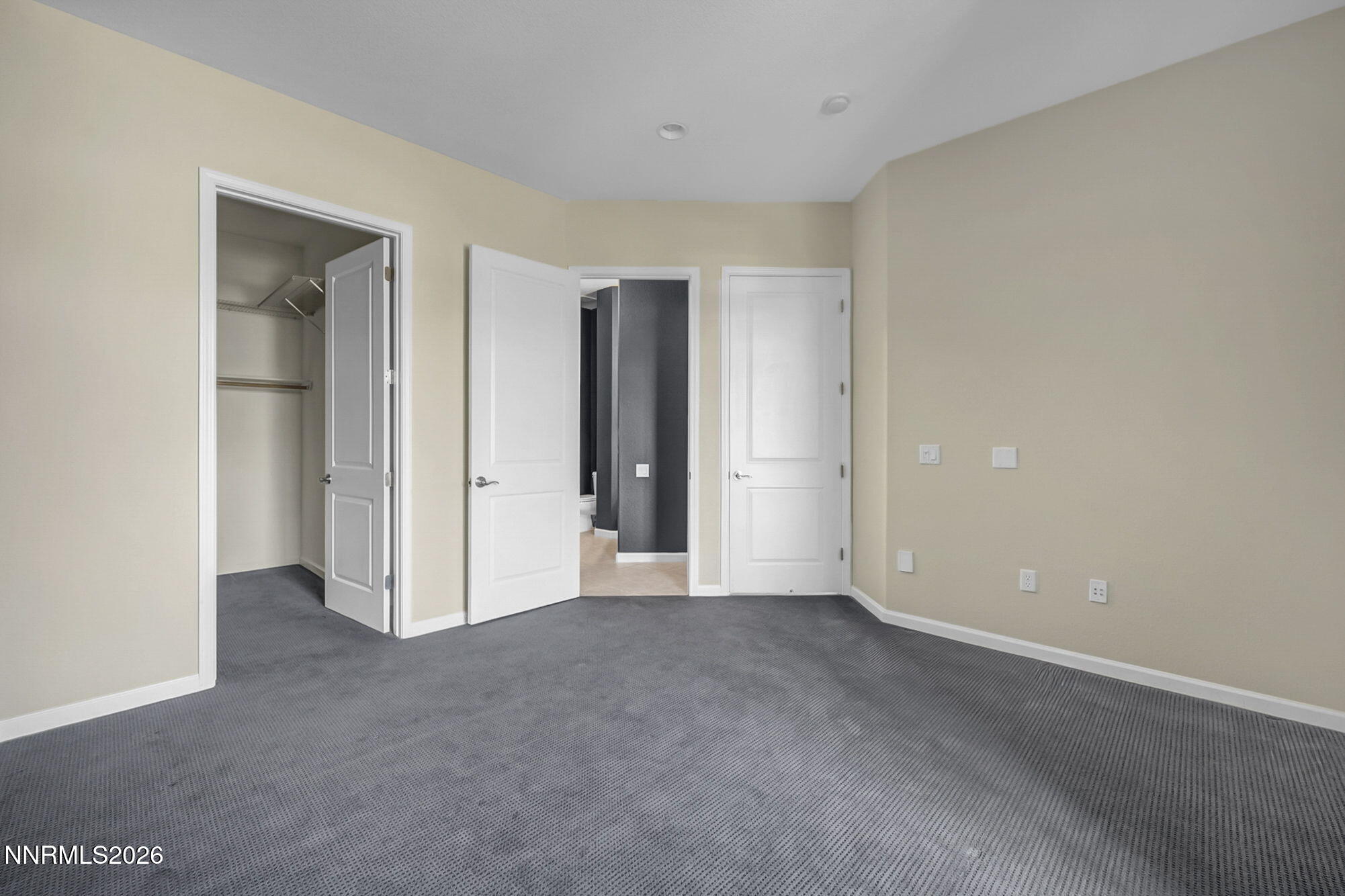 9900 Wilbur May Parkway, Unit 2504 Reno, NV 89521 - Photo 30 of 64 a view of an empty room with closet area