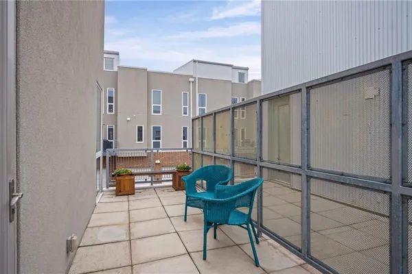 $599,000 | 1605 Summit Street, Kansas City, MO 64108