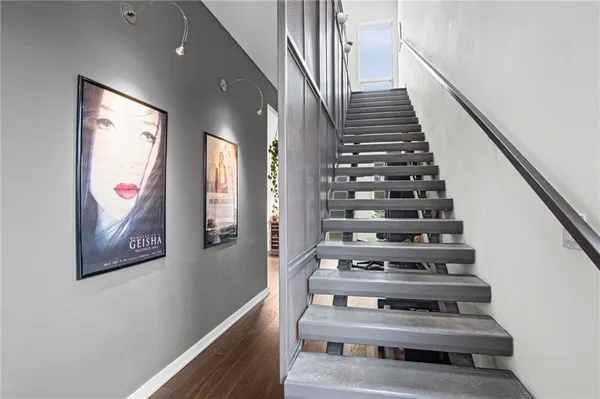 $599,000 | 1605 Summit Street, Kansas City, MO 64108