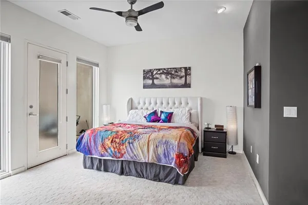 $599,000 | 1605 Summit Street, Kansas City, MO 64108