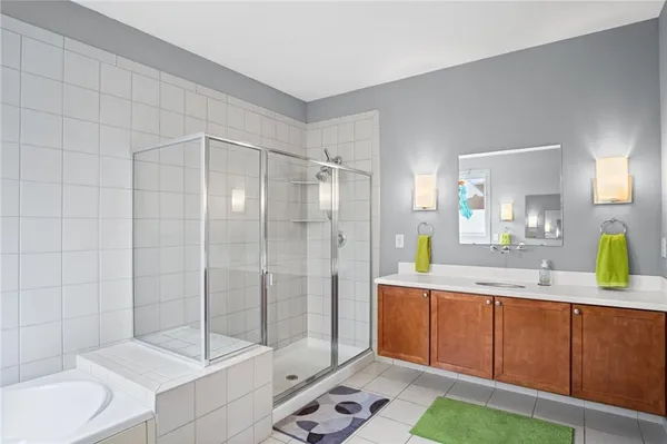 $599,000 | 1605 Summit Street, Kansas City, MO 64108