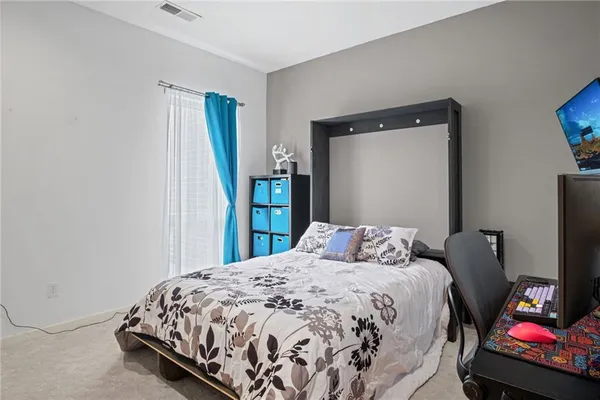 $599,000 | 1605 Summit Street, Kansas City, MO 64108