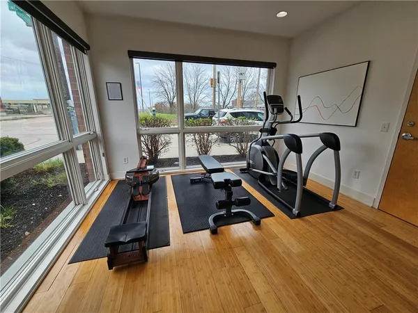 $599,000 | 1605 Summit Street, Kansas City, MO 64108