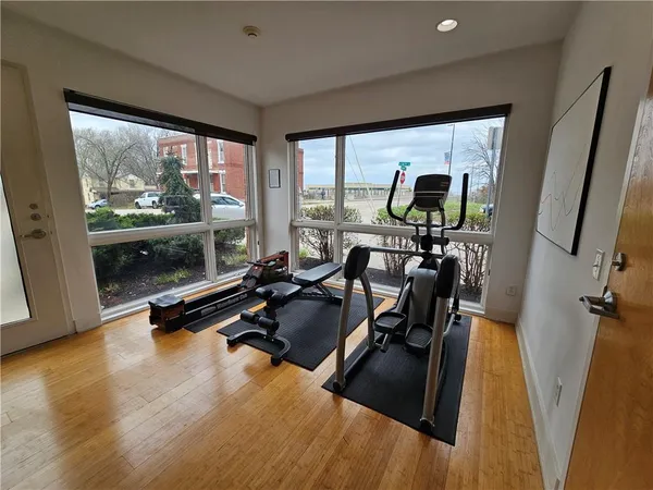$599,000 | 1605 Summit Street, Kansas City, MO 64108