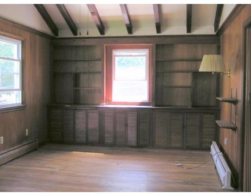 162 Longhill Road Franklin, MA 02038 - Photo 6 of 11 Gallery Image 6
