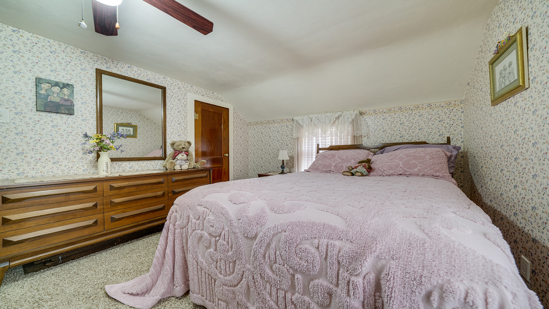 1018 Hoyle Road Harmon, IL 61042 - Photo 29 of 41 a spacious bedroom with a bed and a dresser
