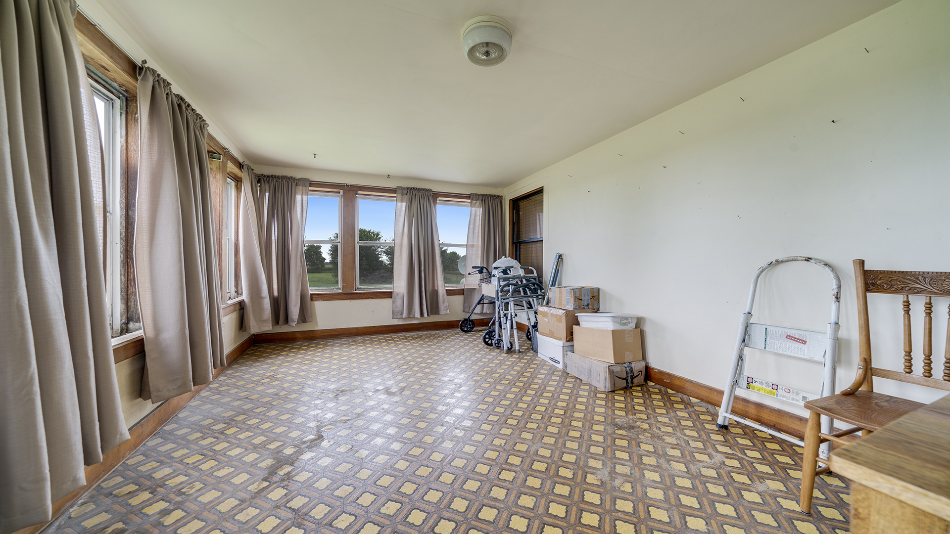 1018 Hoyle Road Harmon, IL 61042 - Photo 34 of 41 a view of a livingroom with furniture and front door