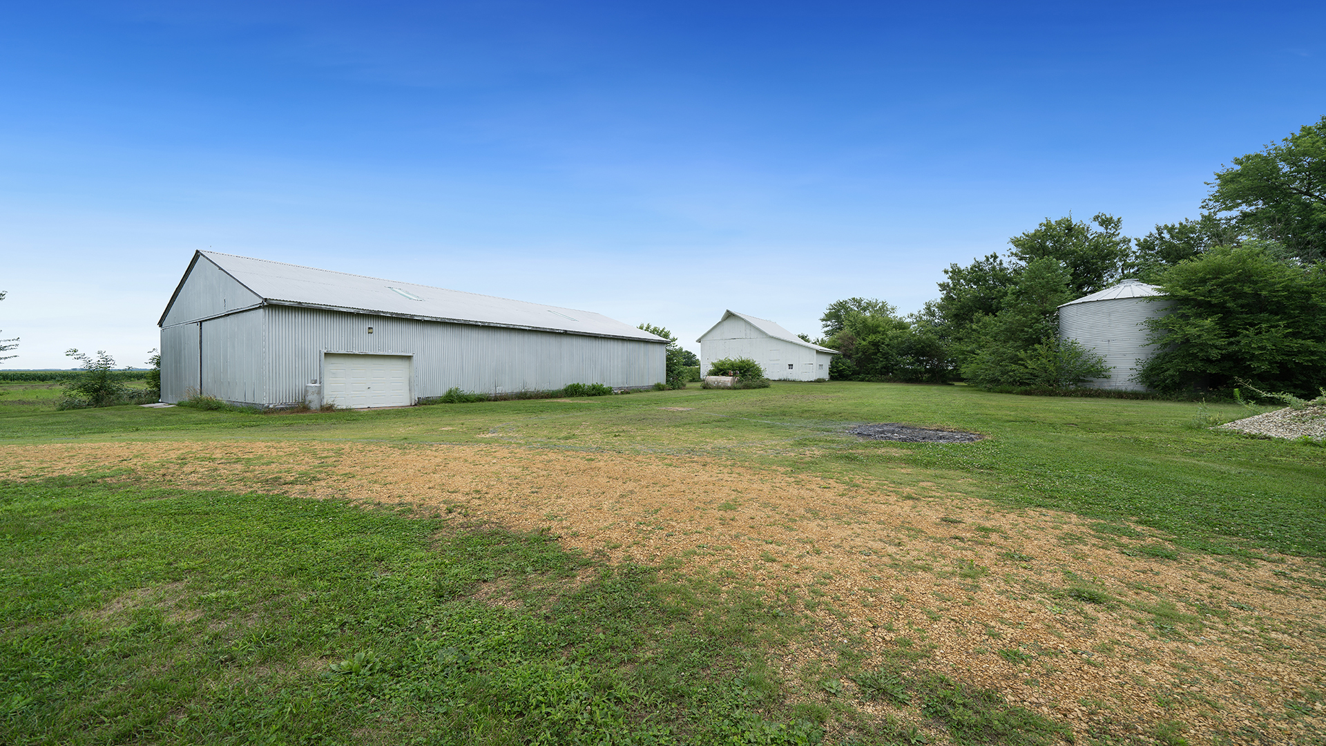 1018 Hoyle Road Harmon, IL 61042 - Photo 37 of 41 a house view with a garden space