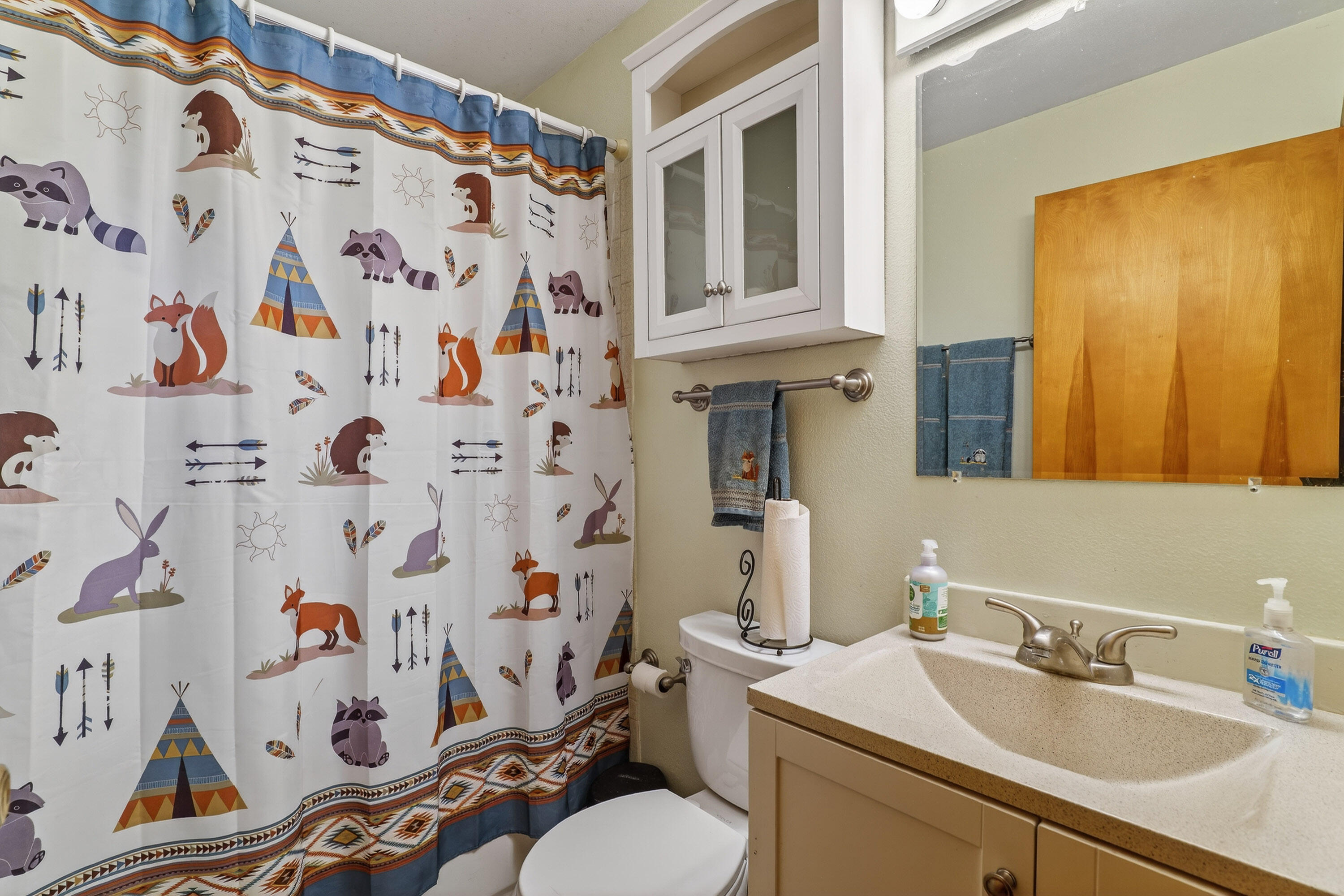 244 Riessen Road Grants Pass, OR 97526 - Photo 29 of 52 a bathroom with a sink toilet and shower