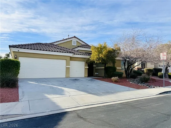 $5,000 | 8565 Hogan Falls Circle, Las Vegas, NV 89123