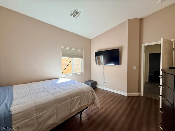 $5,000 | 8565 Hogan Falls Circle, Las Vegas, NV 89123