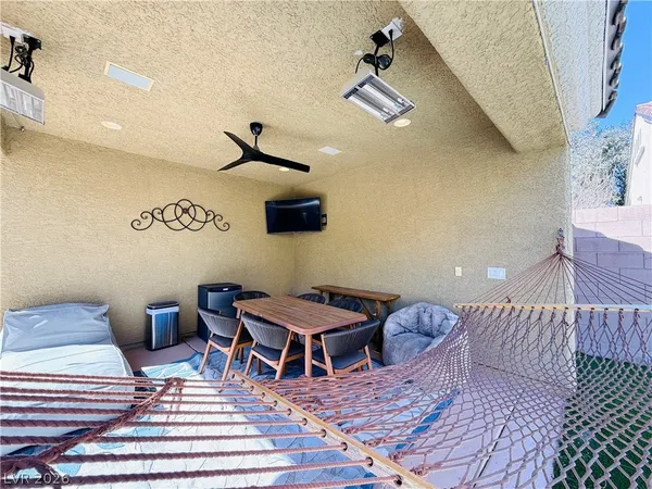 $5,000 | 8565 Hogan Falls Circle, Las Vegas, NV 89123
