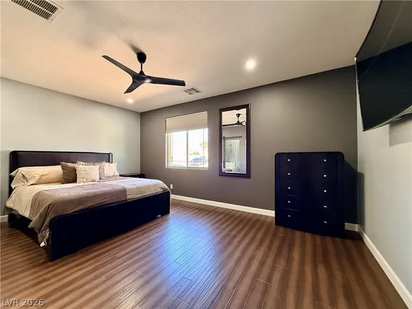 $5,000 | 8565 Hogan Falls Circle, Las Vegas, NV 89123