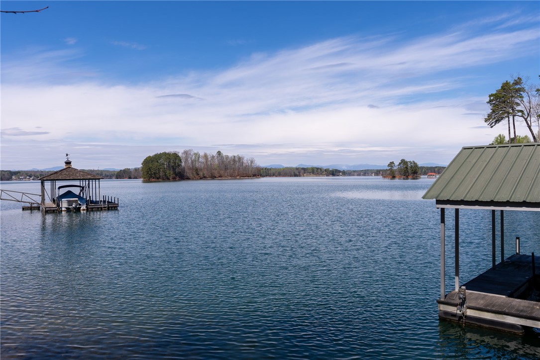 2516 Sugar Valley Road Seneca, SC 29672 - Photo 12 of 48