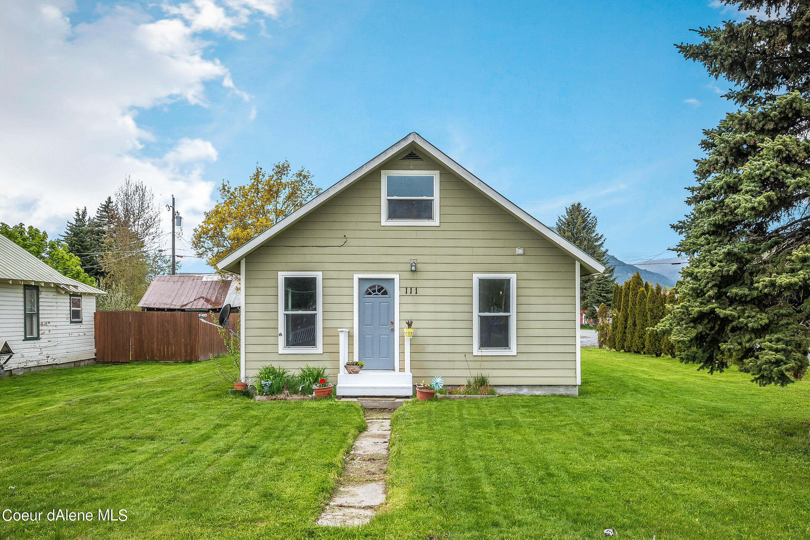 111 Humbird Street, Kootenai, ID 83840 Compass