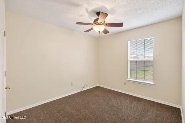 $1,695 | 10617 Maple Street, Ocean Springs, MS 39565