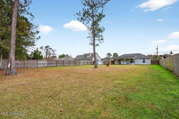 $1,695 | 10617 Maple Street, Ocean Springs, MS 39565