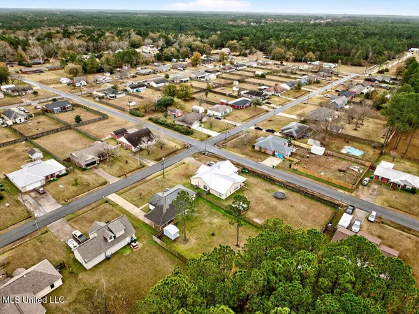 $1,695 | 10617 Maple Street, Ocean Springs, MS 39565