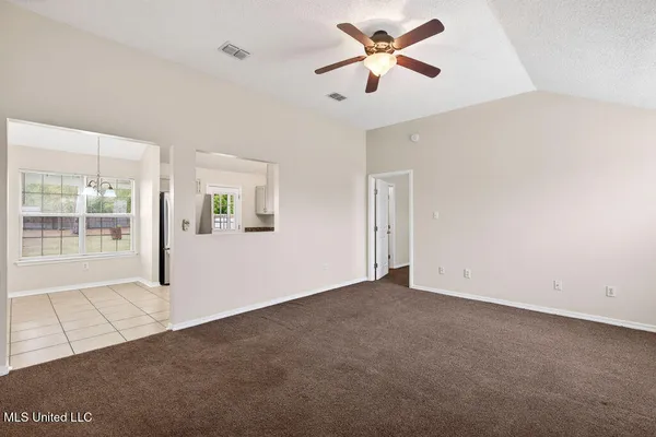 $1,695 | 10617 Maple Street, Ocean Springs, MS 39565