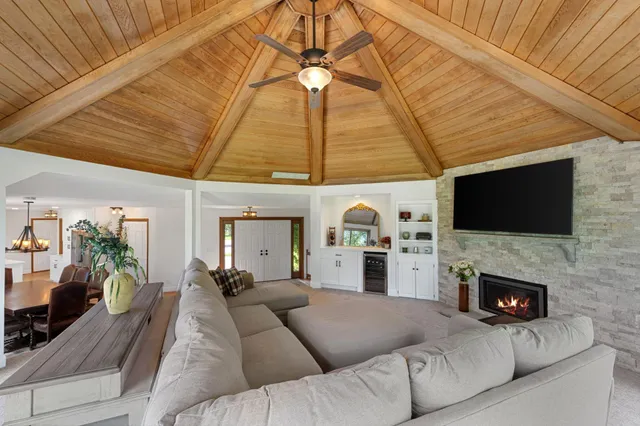 $5,500 | 8045 County Road 116, Hamel, MN 55340