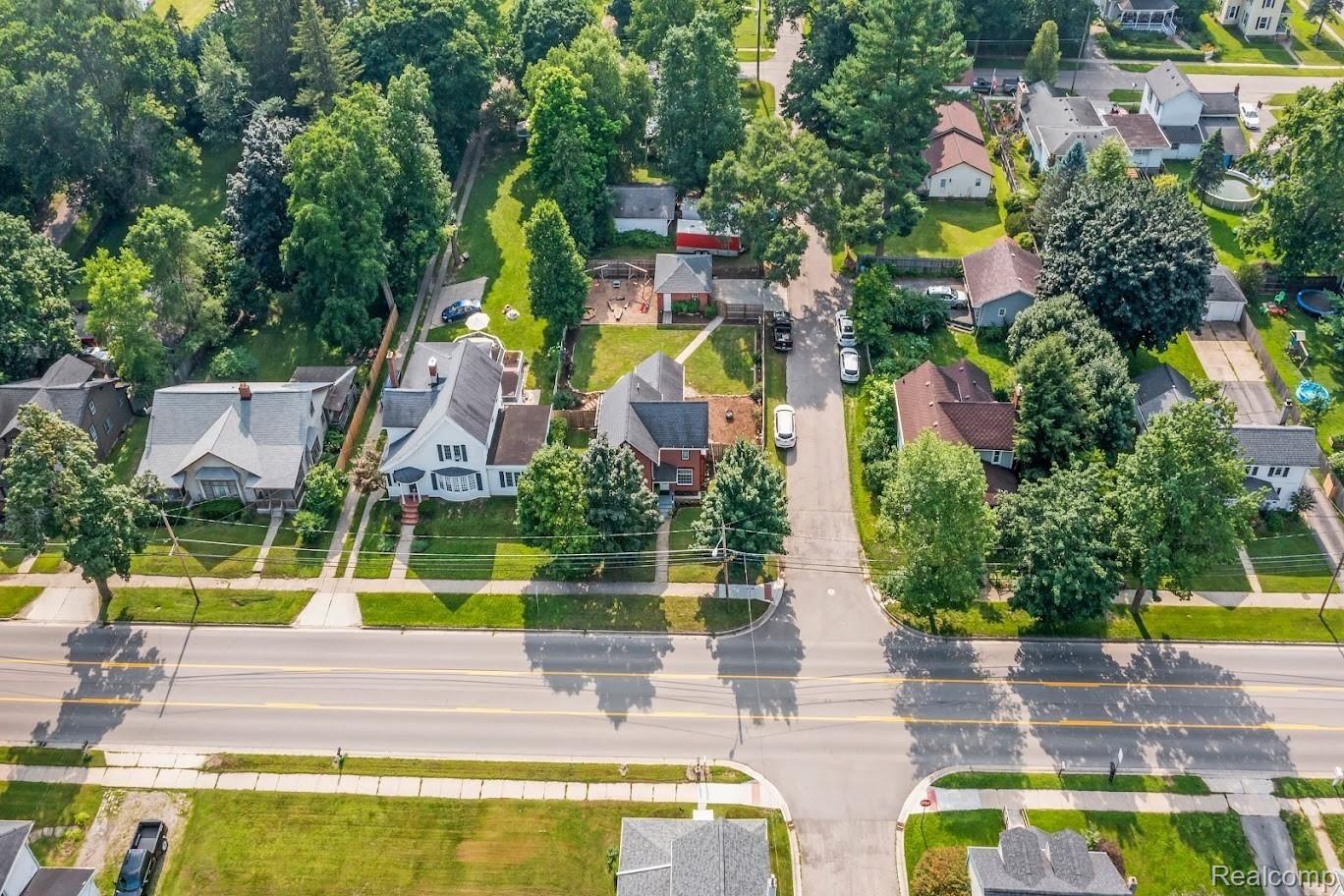 500 South Clinton Street Stockbridge, MI 49285 - Photo 31 of 37 DJI_0146.jpg