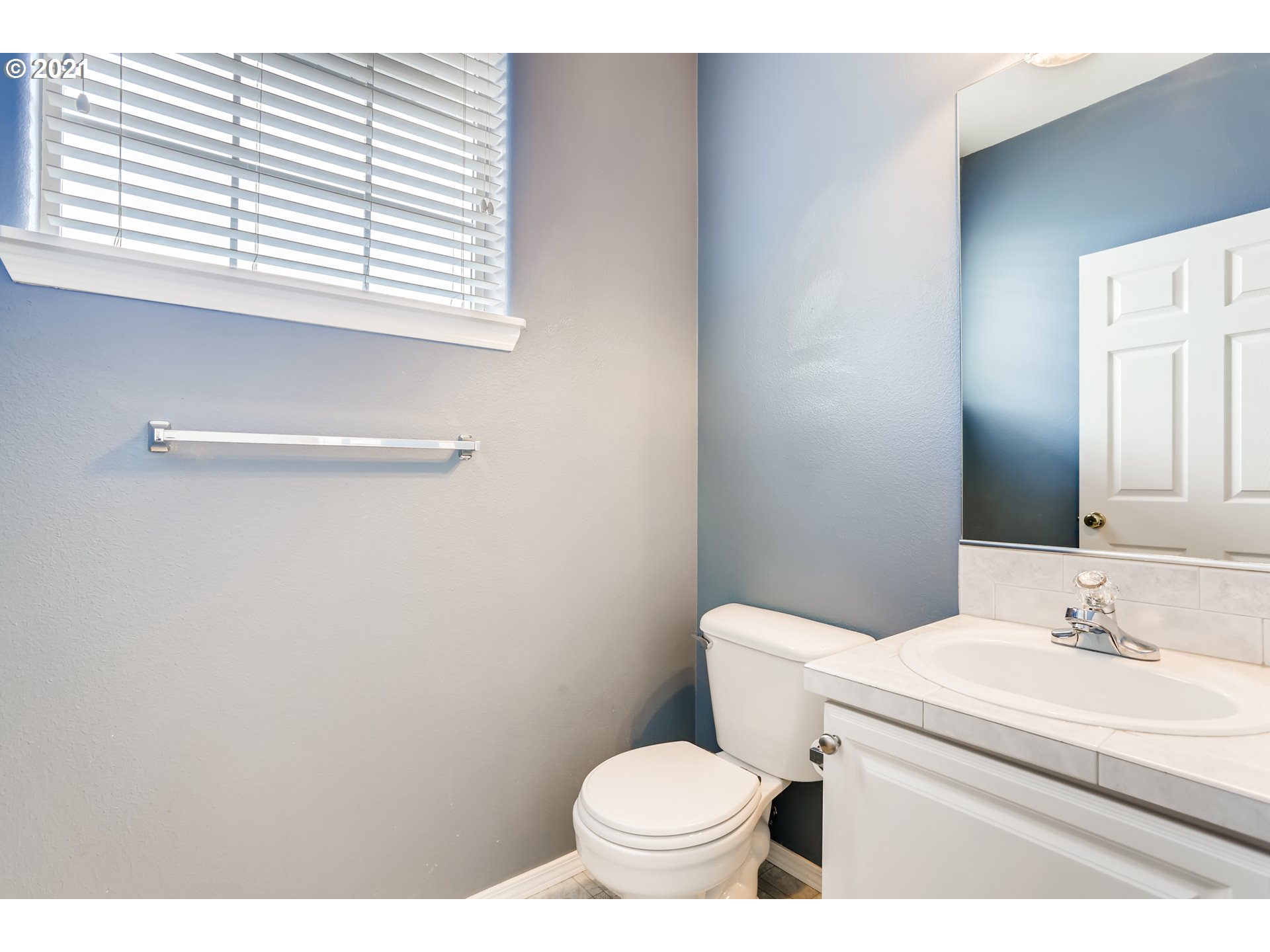 10671 Southwest Washington Street Portland, OR 97225 - Photo 14 of 31 Gallery Image 14