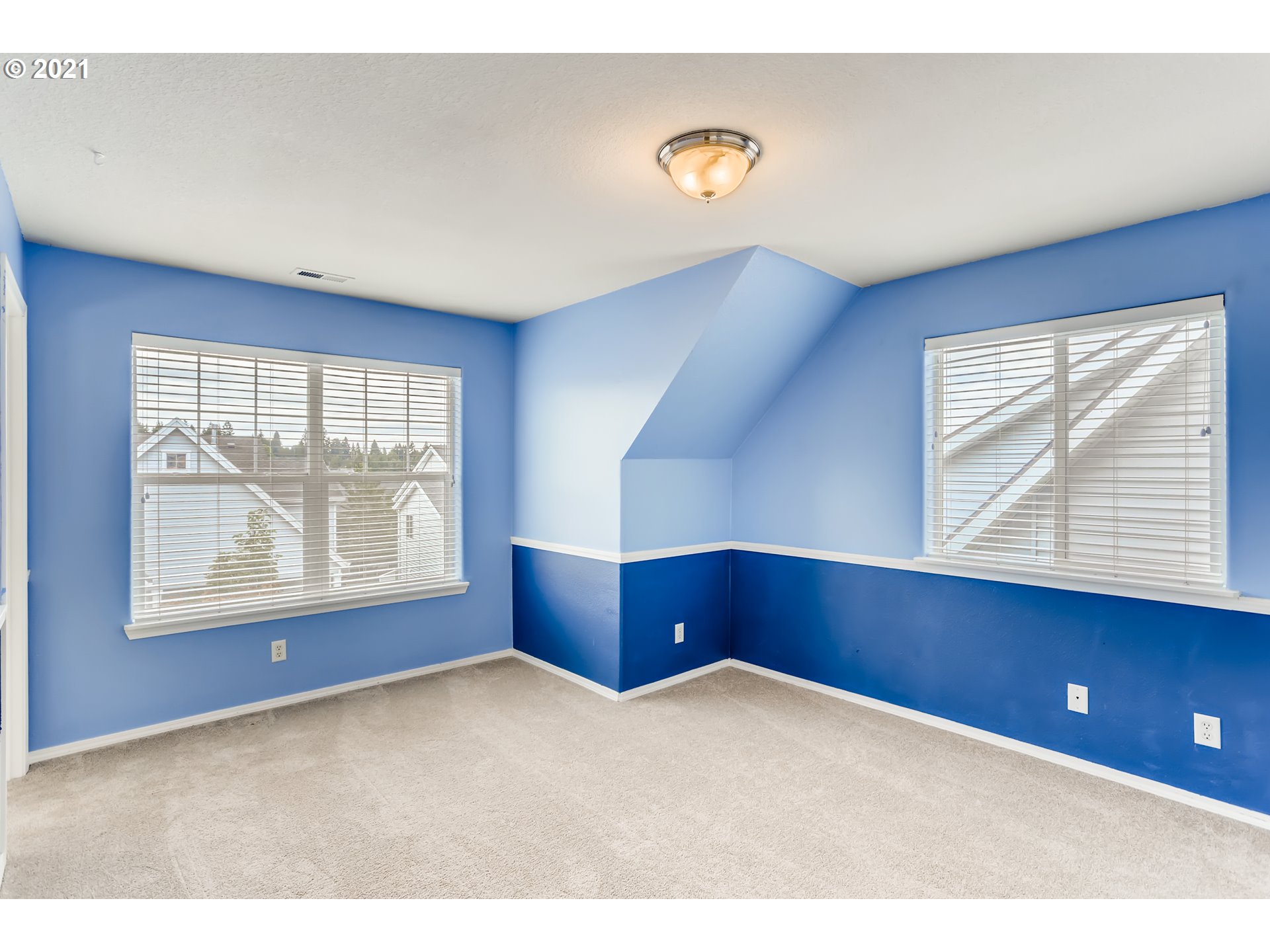 10671 Southwest Washington Street Portland, OR 97225 - Photo 20 of 31 Gallery Image 20