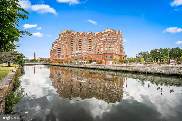 $385,000 | 250 President Street, Unit 909, Baltimore, MD 21202