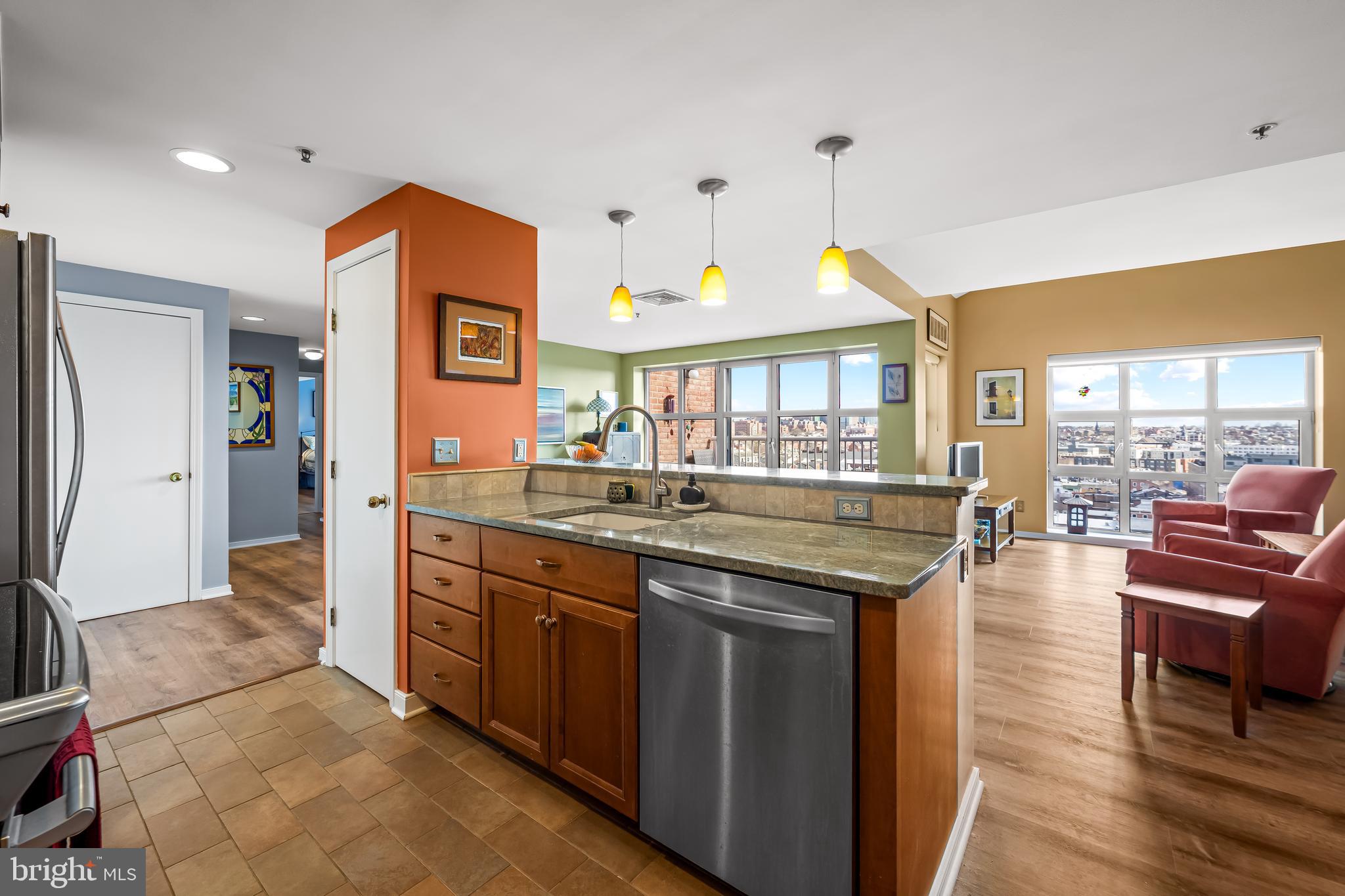 250 President Street, Unit 909 Baltimore, MD 21202 - Photo 19 of 64