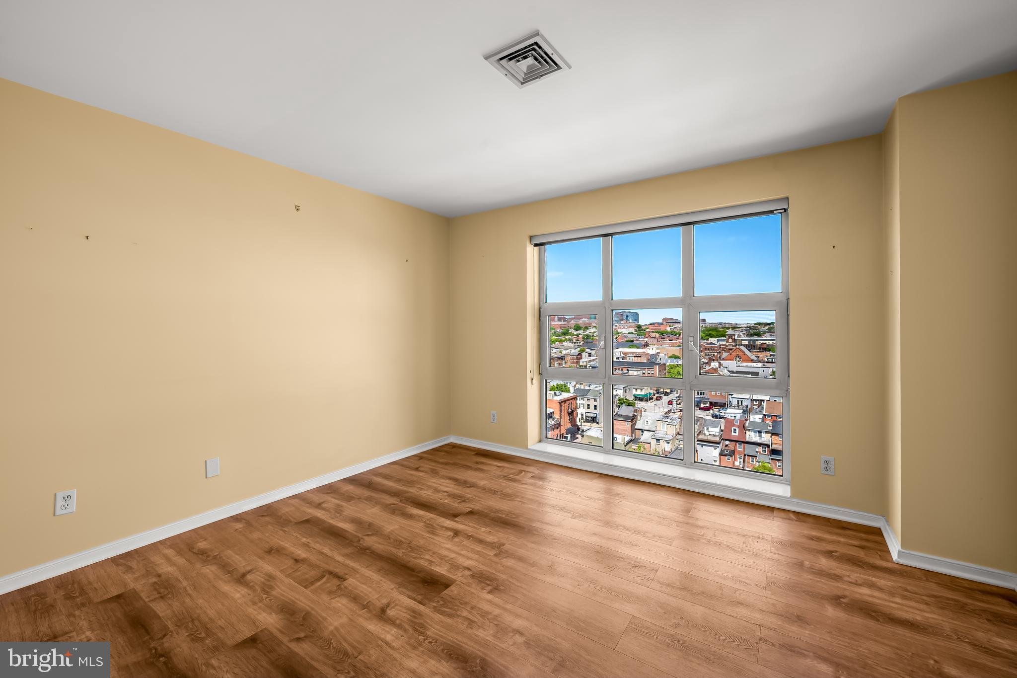 250 President Street, Unit 909 Baltimore, MD 21202 - Photo 29 of 64