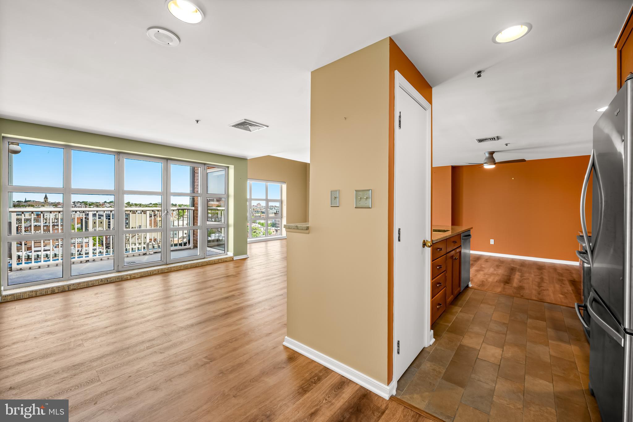 250 President Street, Unit 909 Baltimore, MD 21202 - Photo 3 of 64