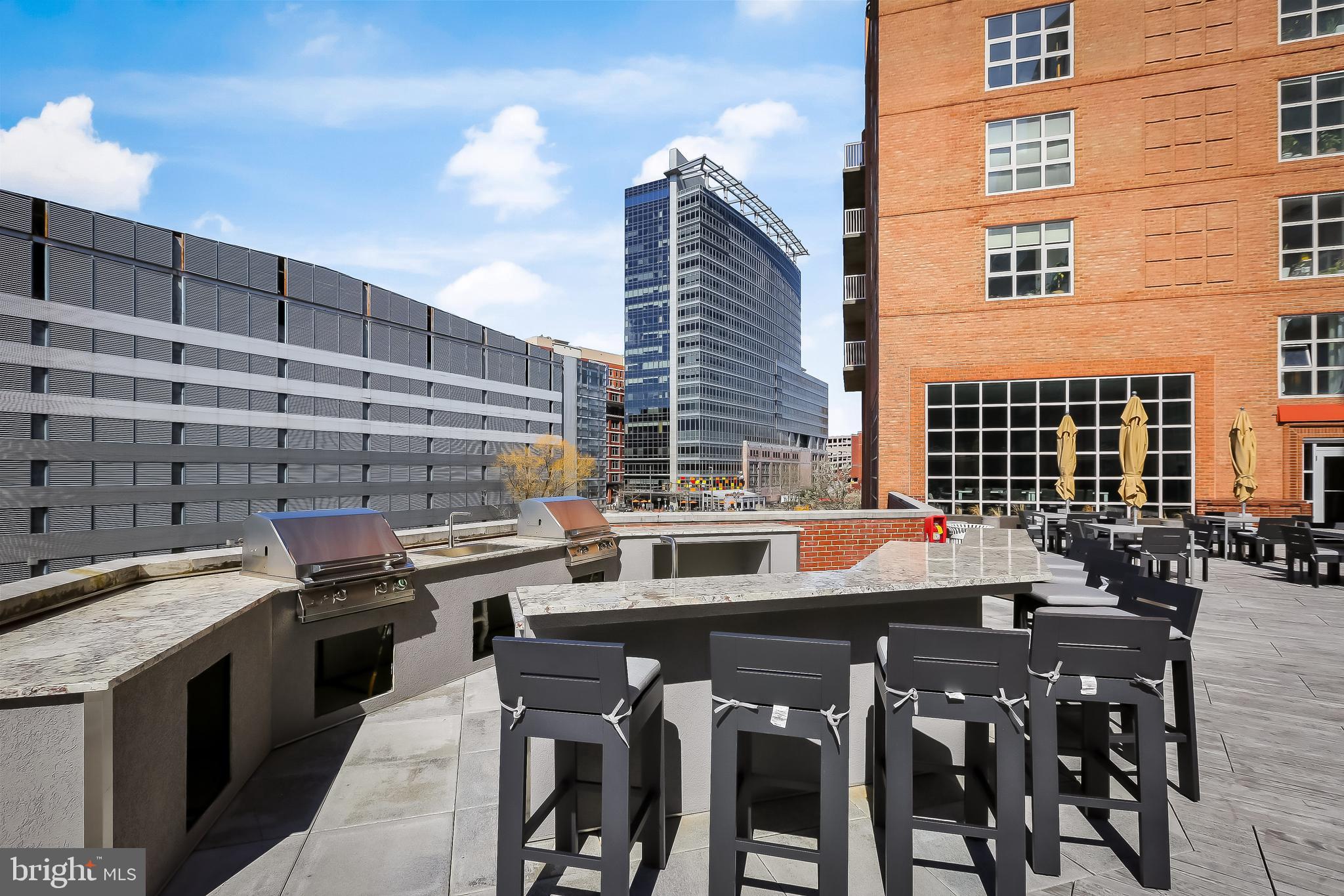 250 President Street, Unit 909 Baltimore, MD 21202 - Photo 58 of 64