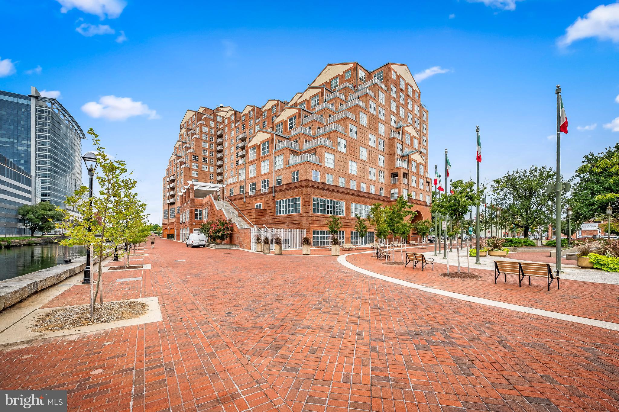 250 President Street, Unit 909 Baltimore, MD 21202 - Photo 62 of 64