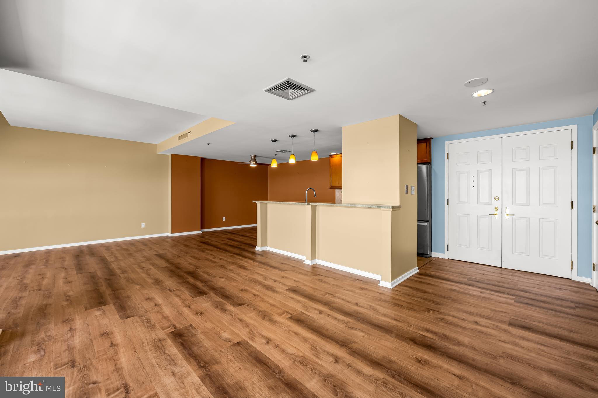 250 President Street, Unit 909 Baltimore, MD 21202 - Photo 9 of 64
