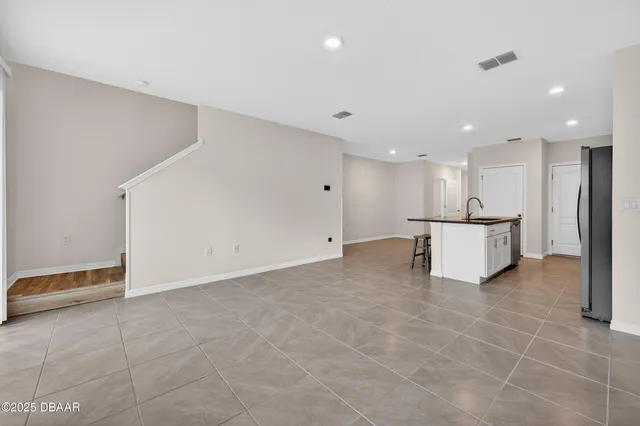 $1,800 | 54 Bella Oaks Drive, Port Orange, FL 32129