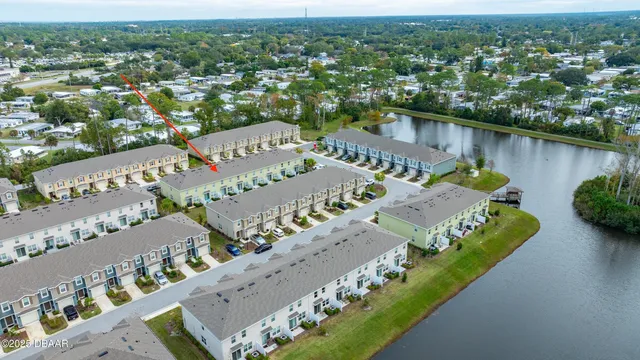 $1,800 | 54 Bella Oaks Drive, Port Orange, FL 32129