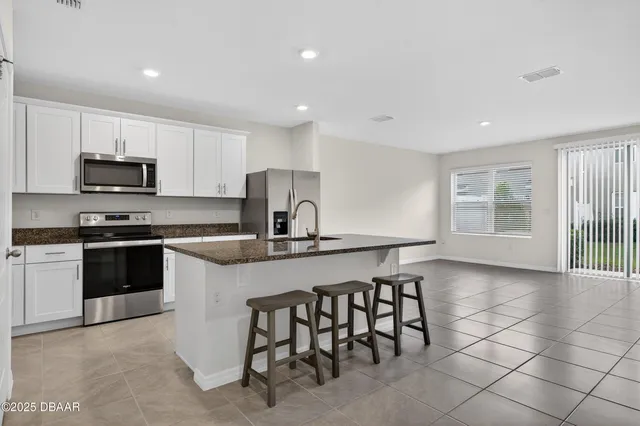 $1,800 | 54 Bella Oaks Drive, Port Orange, FL 32129