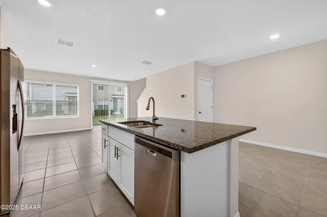 $1,800 | 54 Bella Oaks Drive, Port Orange, FL 32129