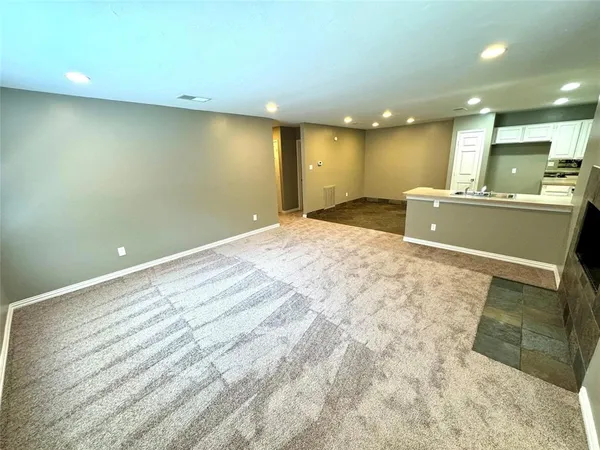 $1,950 | 1331 Mission Street, Duncanville, TX 75137