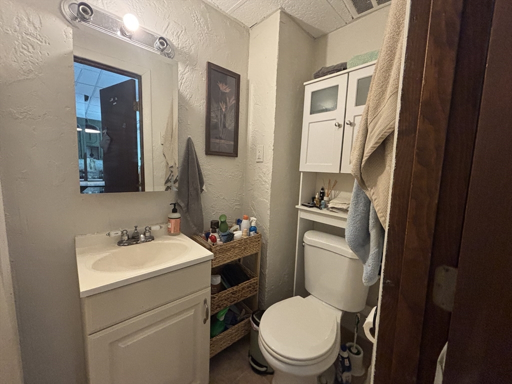 17-17A Fleet Street, Unit 3 Boston, MA 02113 - Photo 8 of 8