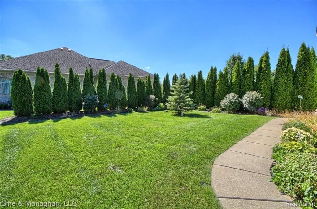 14 Old Course Road St. Clair, MI 48079 - Photo 23 of 25 #23 Backyard.jpg