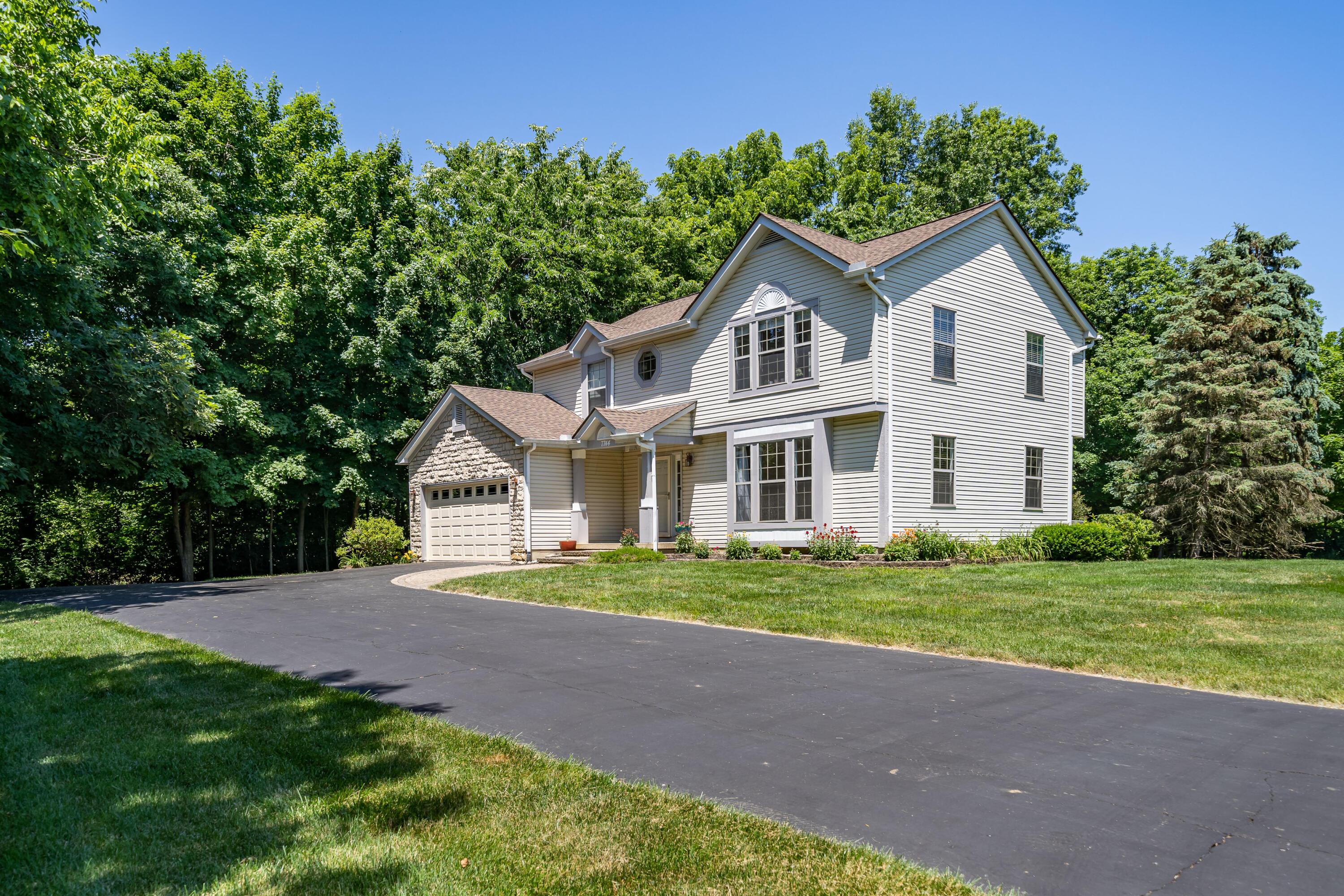 7744 Pinehill Road Lewis Center, OH 43035 - Photo 2 of 52 7744 Pinehill Rd_MLS_2