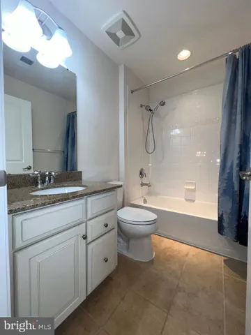 $3,399 | 25835 Clairmont Manor Square, Aldie, VA 20105