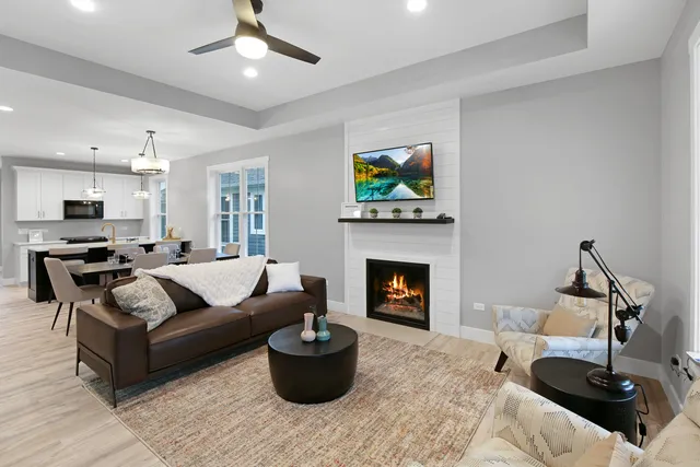 $475,000 | 5 Willow Way, Ottawa, IL 61350